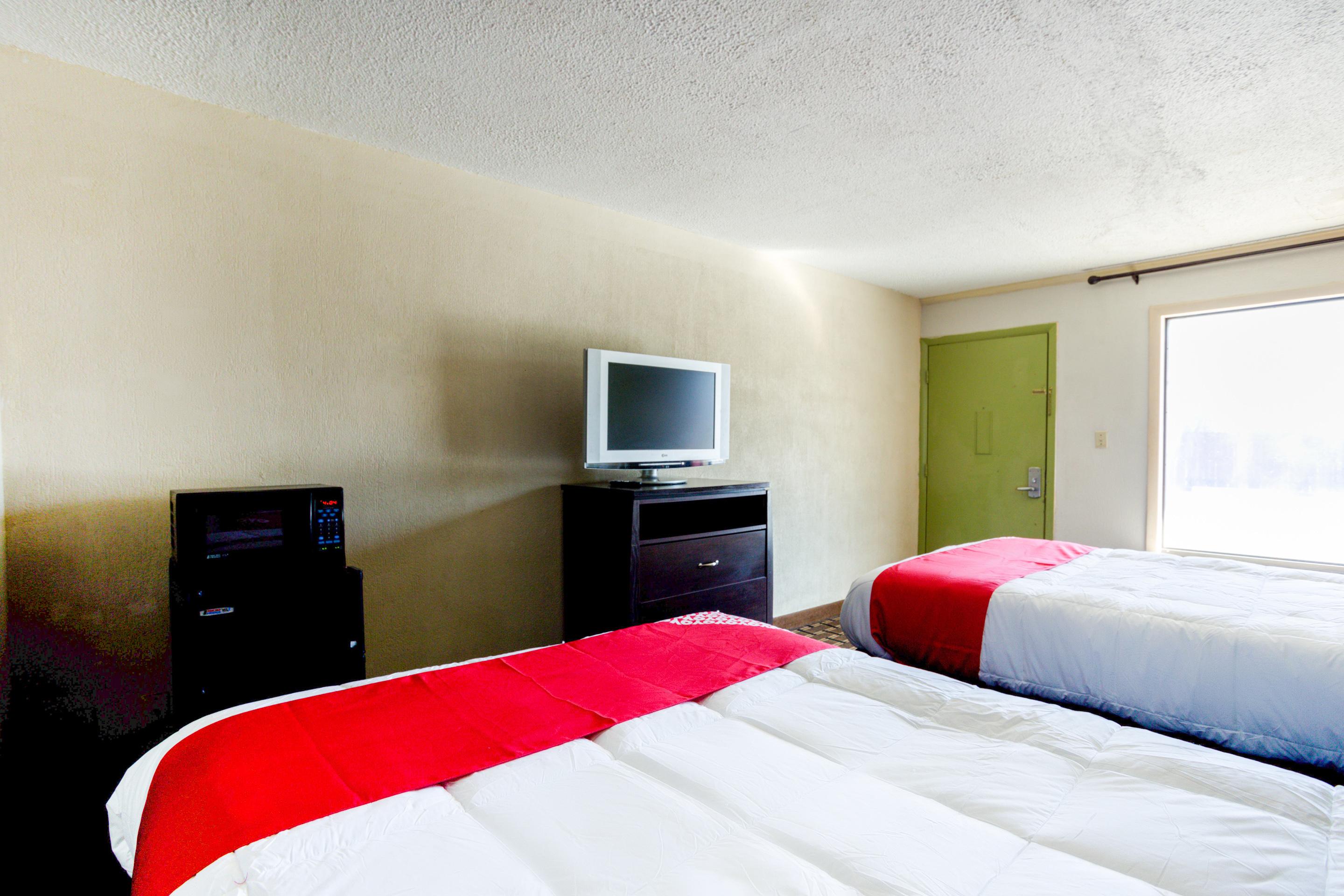 Oyo Hotel Pensacola I-10 & Hwy 29 Ferry Pass Exterior photo